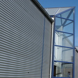 00_Lichtbänder in der Halle